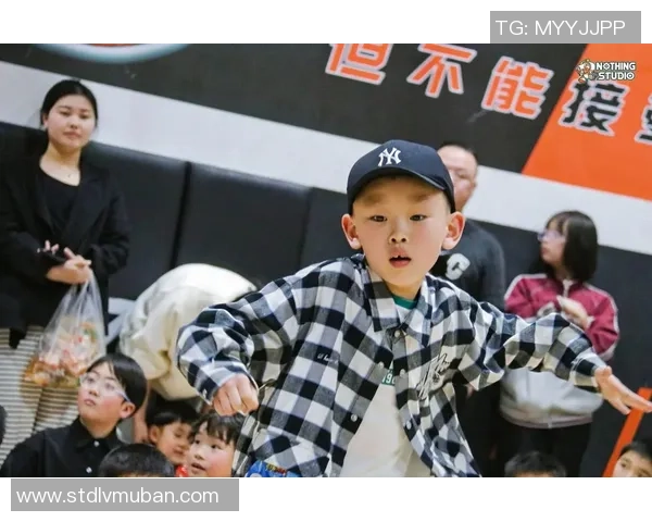 张军独家分享街舞心得与技巧助你舞出自我风格与魅力 张军独家分享街舞心得与技巧助你舞出自我风格与魅力