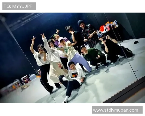 武汉街舞队荣登全国街舞状态排行榜第二名引发热议 武汉街舞队荣登全国街舞状态排行榜第二名引发热议